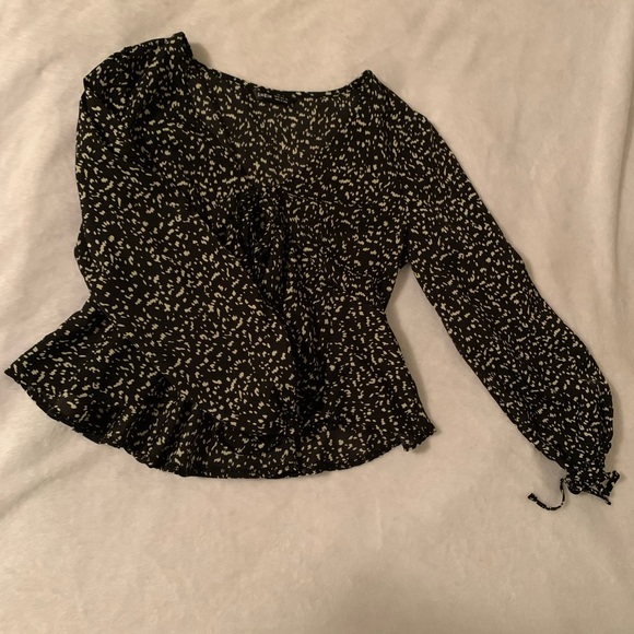 Brand: Shein Size: XS - Picture 2 of 3